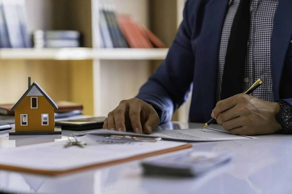 Découvrez comment un courtier en immobilier peut faciliter votre achat maison.